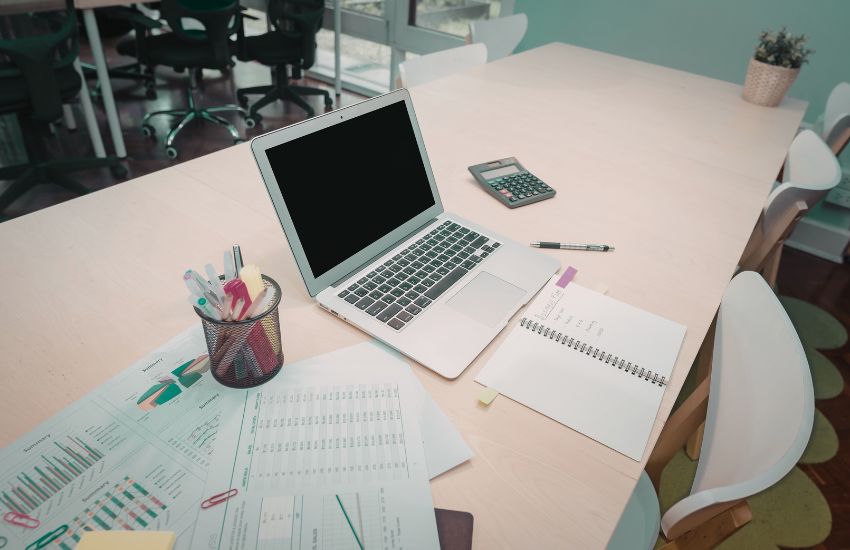 PCOS e lavoro: come conciliare sintomi cronici e carriera